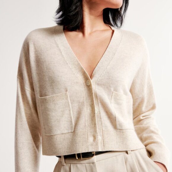 Abercrombie & Fitch Cream Cardigan Sweater - Picture 1 of 8